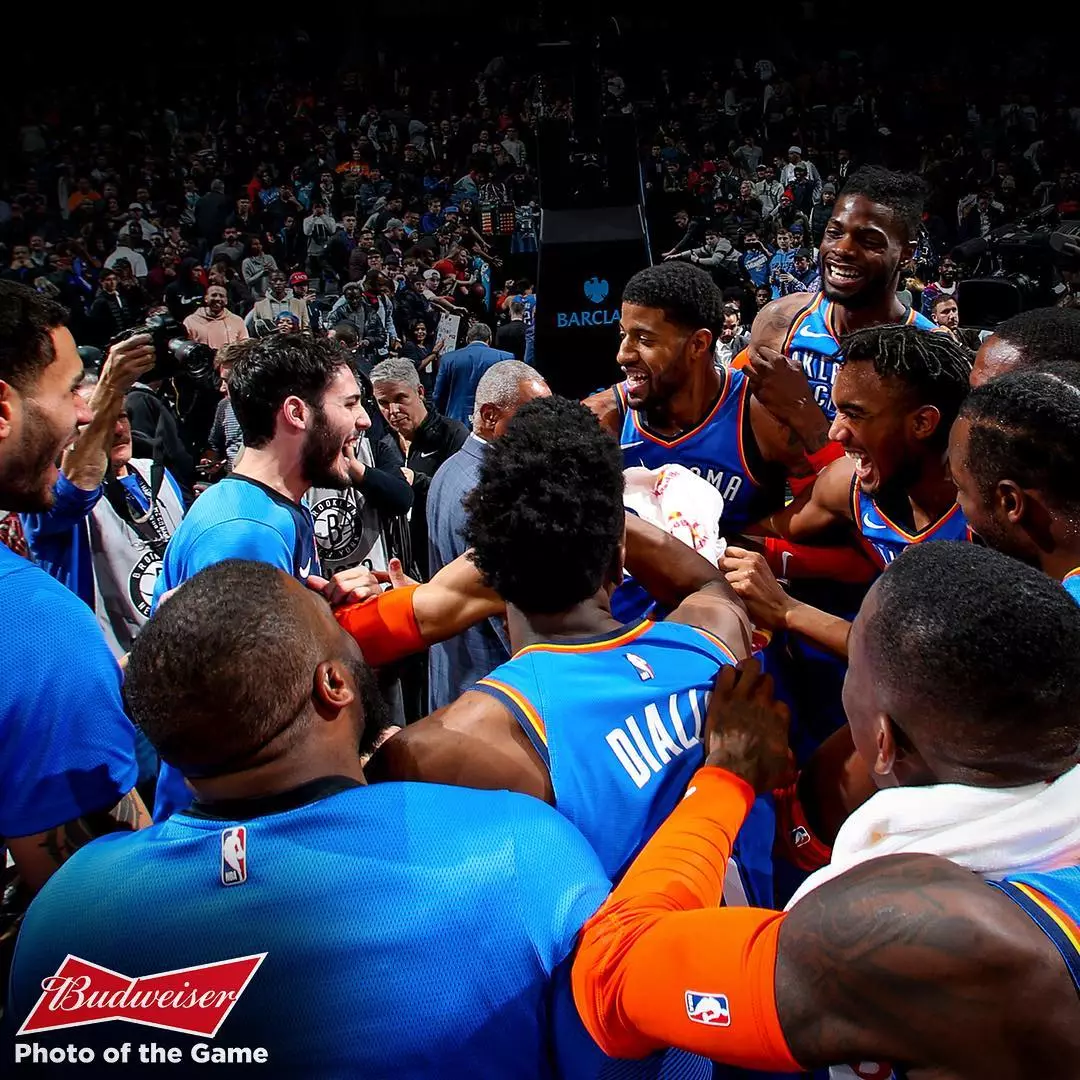 魔术绝杀上海队,保罗统治全场 魔术绝杀上海队,保罗统治全场