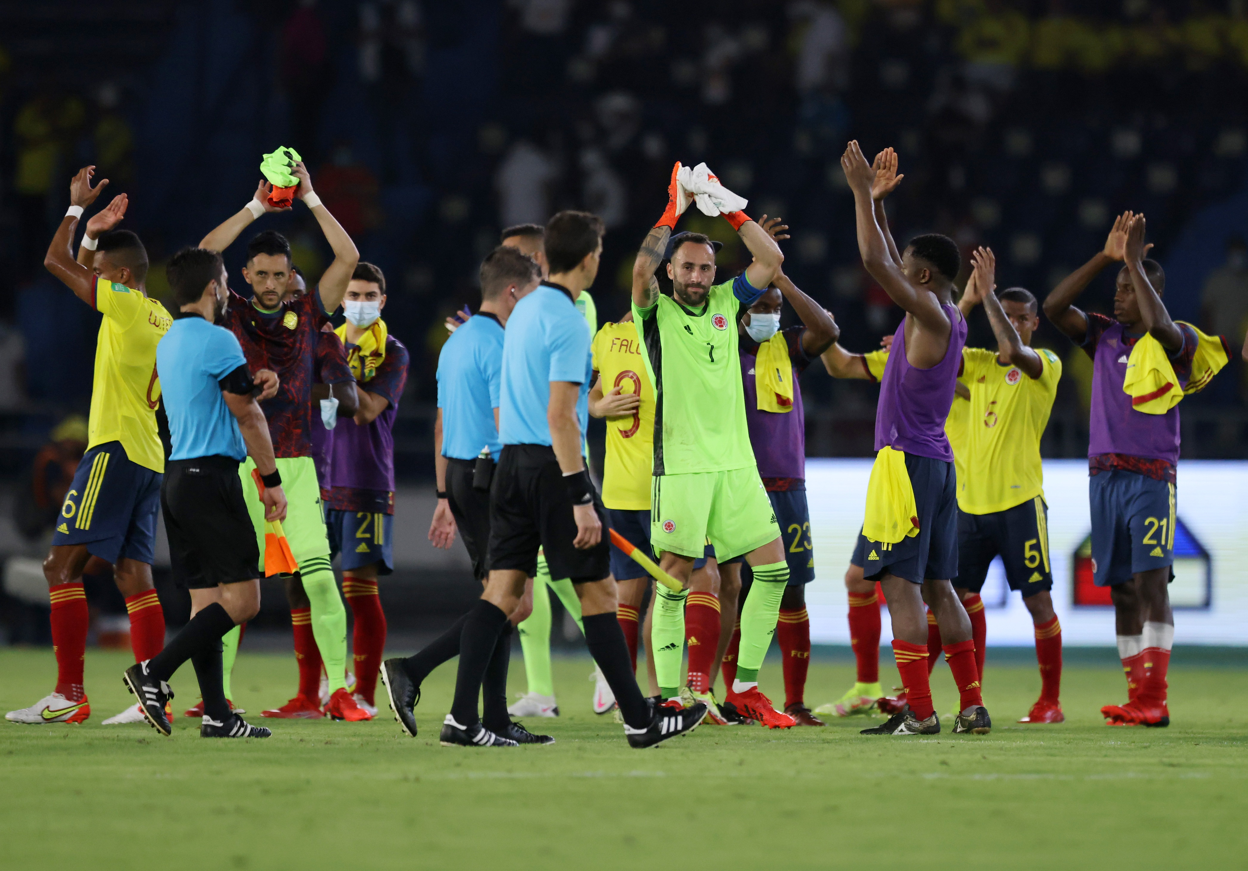 美国力克哥伦比亚，伊布关键制胜