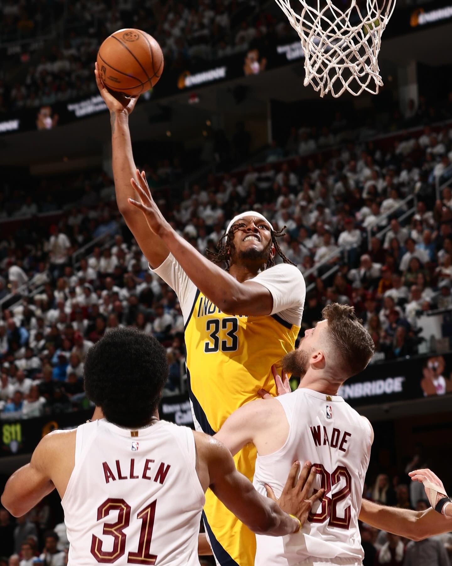 步行者鏖战骑士，福克斯状态火热