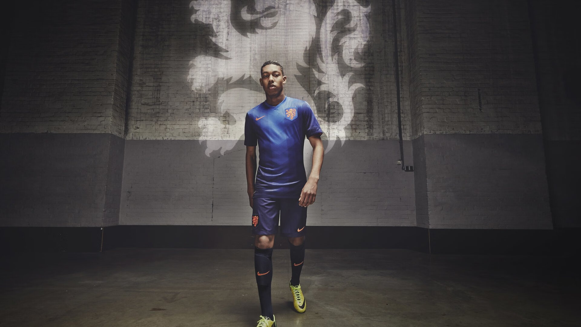 红土之王跨界征服,纳达尔蒙特卡洛大师赛横扫ATP总决赛的战术革命